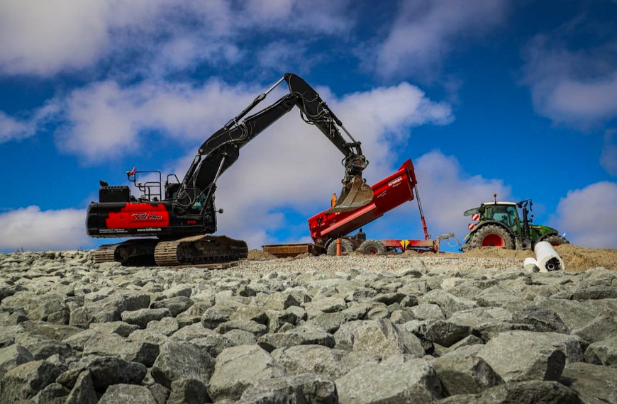 Doosan DX255NLC Excavator Helps Protect Norderney Island
